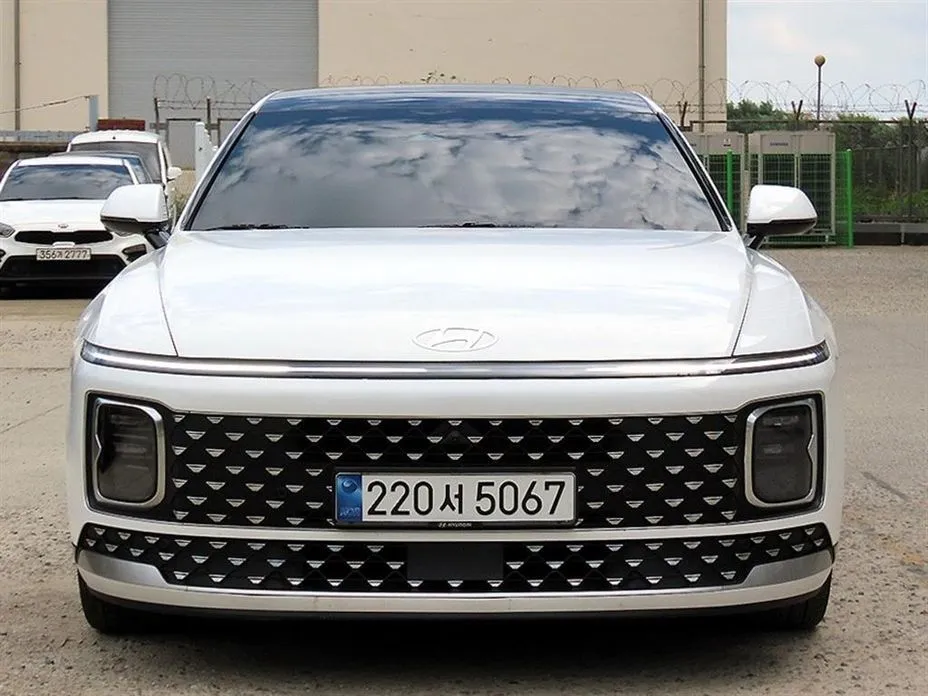Hyundai Grandeur — фото 1
