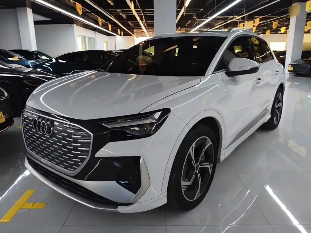 Audi Q4 e-tron — фото 10
