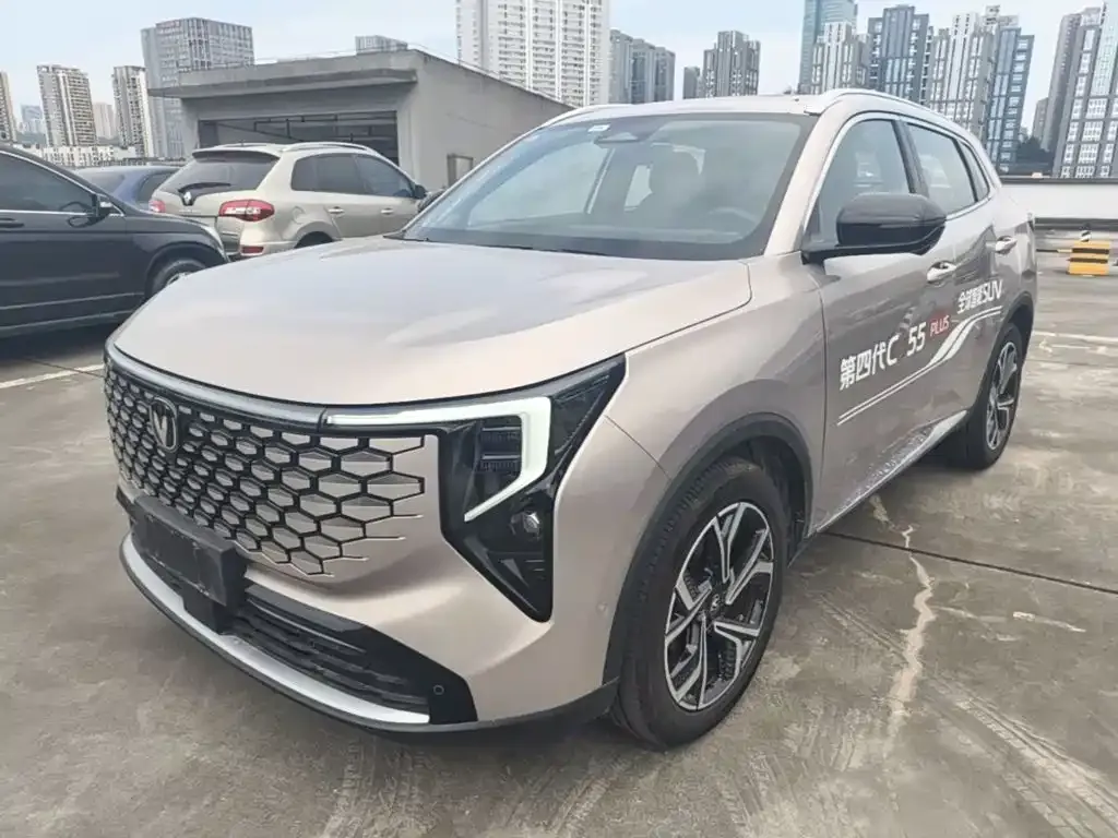 Changan CS55PLUS — фото 1
