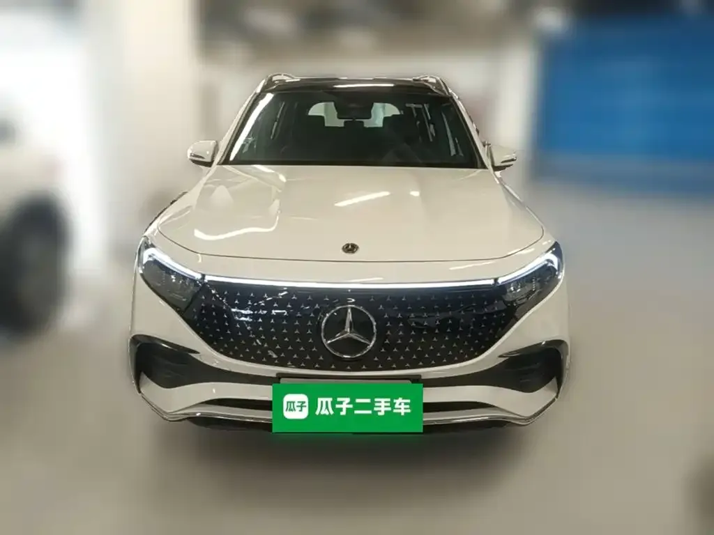 Mercedes-Benz EQB — фото 10