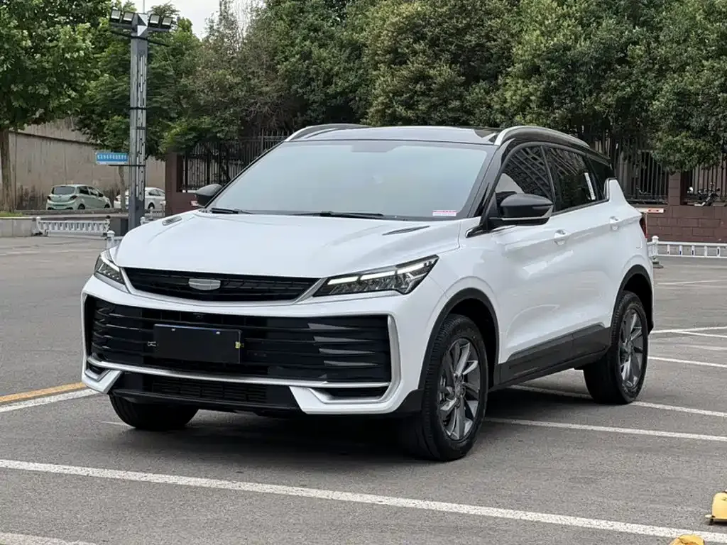Geely Binyue — фото 10