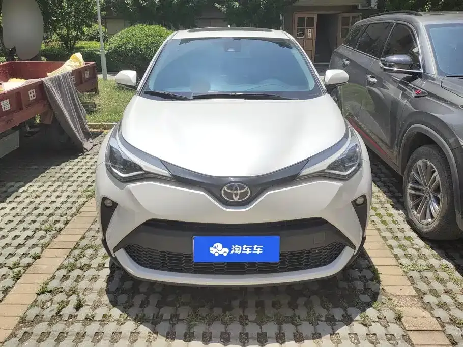 Toyota C-HR — фото 8