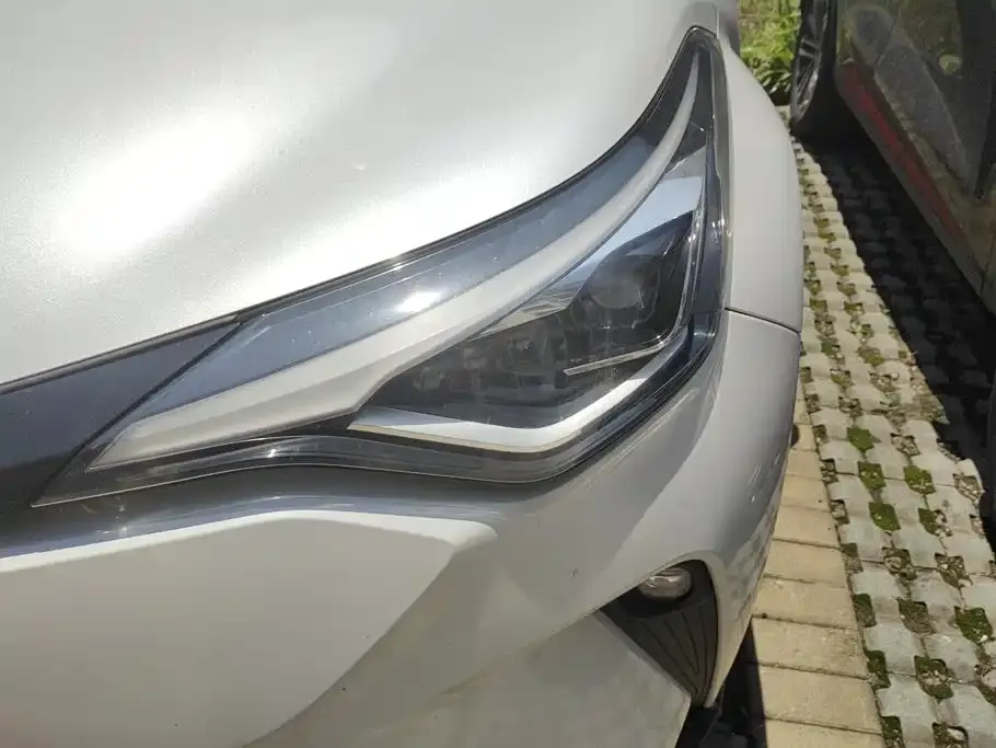 Toyota C-HR — фото 3