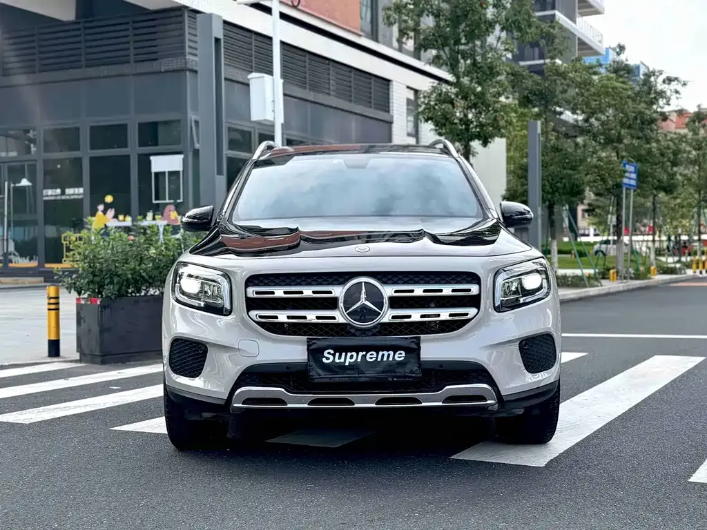 Mercedes-Benz GLB — фото 10