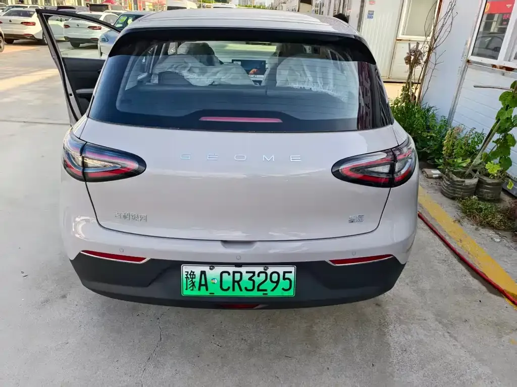 Geely Starburst — фото 6