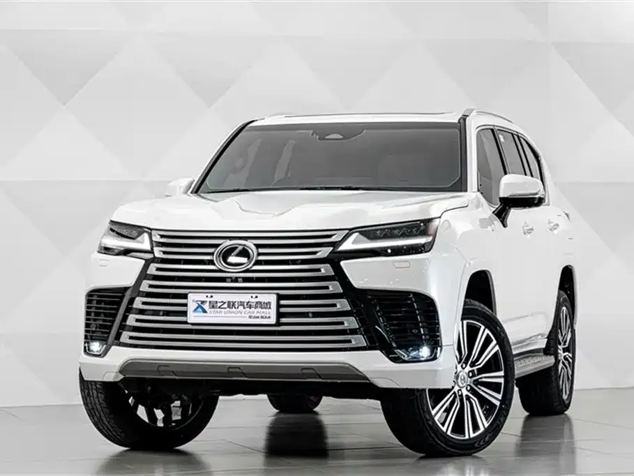 Lexus LX — фото 8