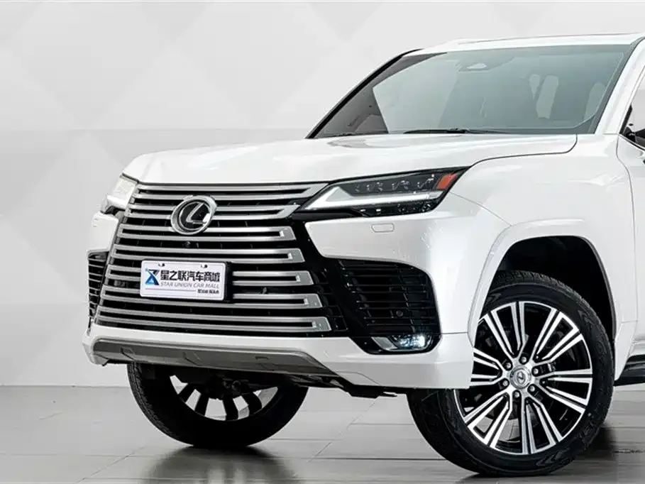 Lexus LX — фото 7