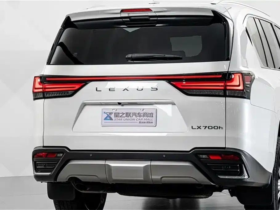 Lexus LX — фото 4