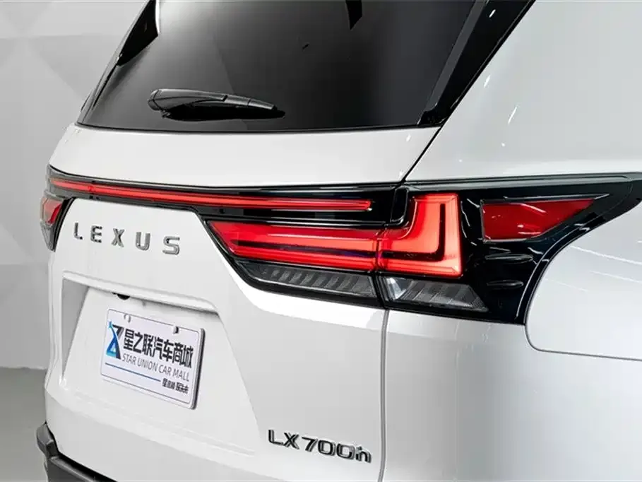 Lexus LX — фото 6