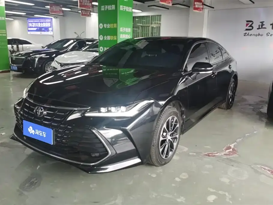 Toyota Avalon — фото 1