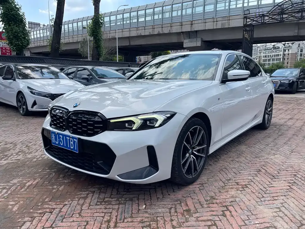 BMW 3 Series — фото 1