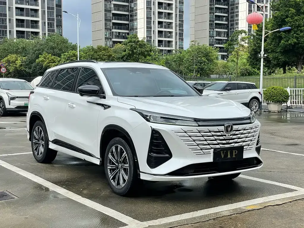Changan CS75 PLUS — фото 8