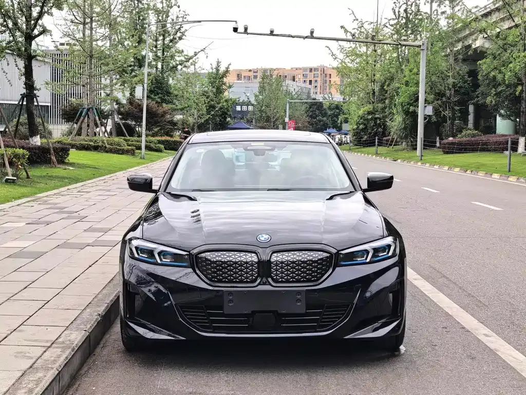 BMW i3 — фото 7