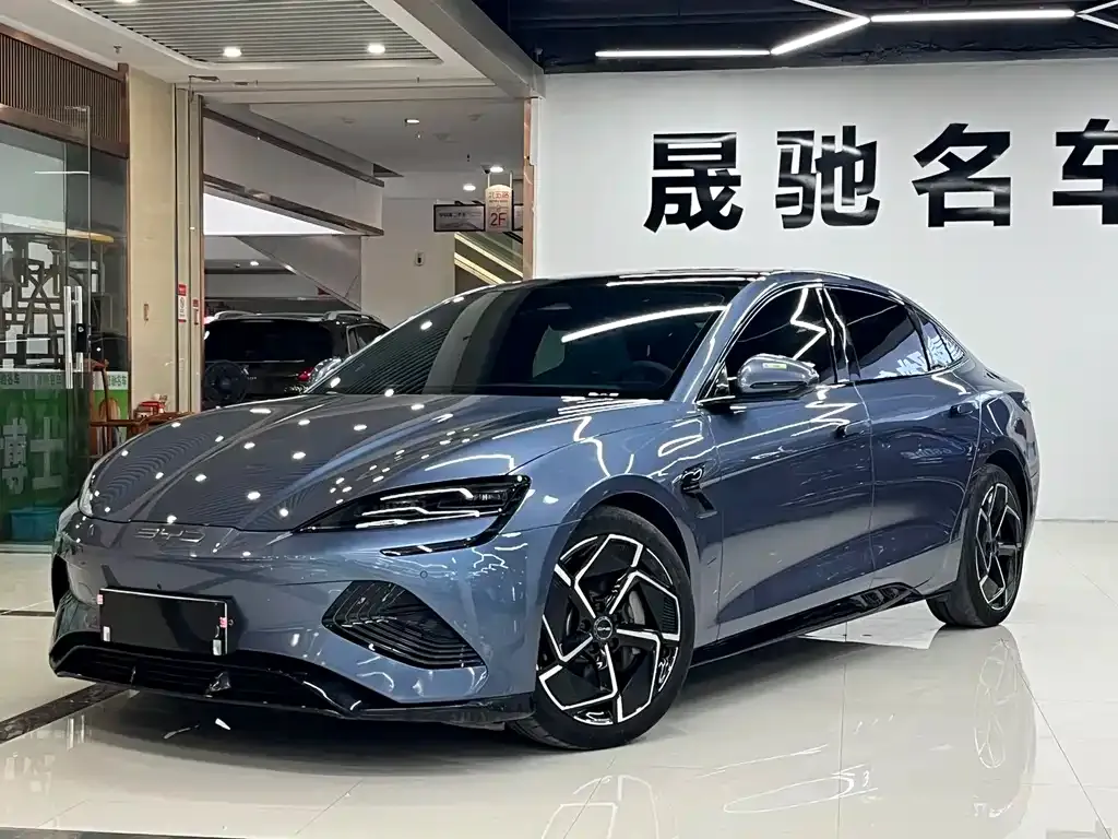 BYD Seal — фото 1