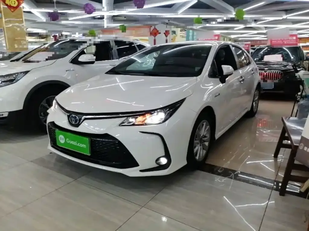 Toyota Corolla — фото 1