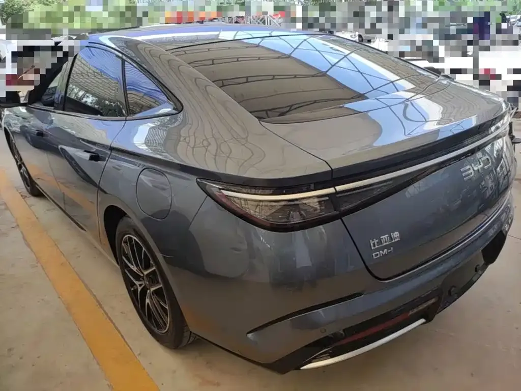 BYD Seal — фото 3