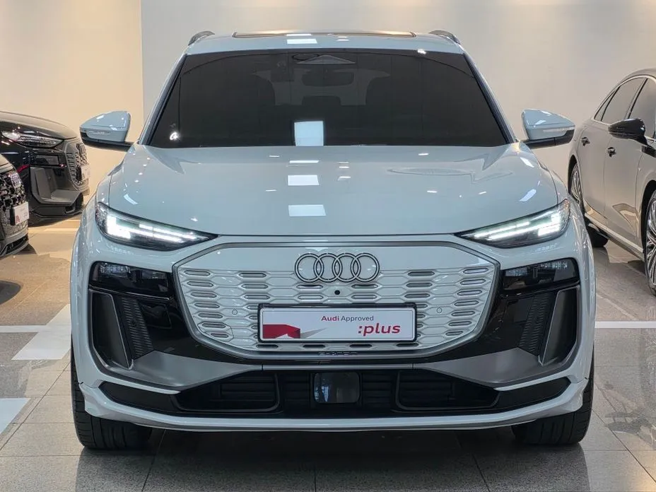 Audi Q6 e-tron — фото 4