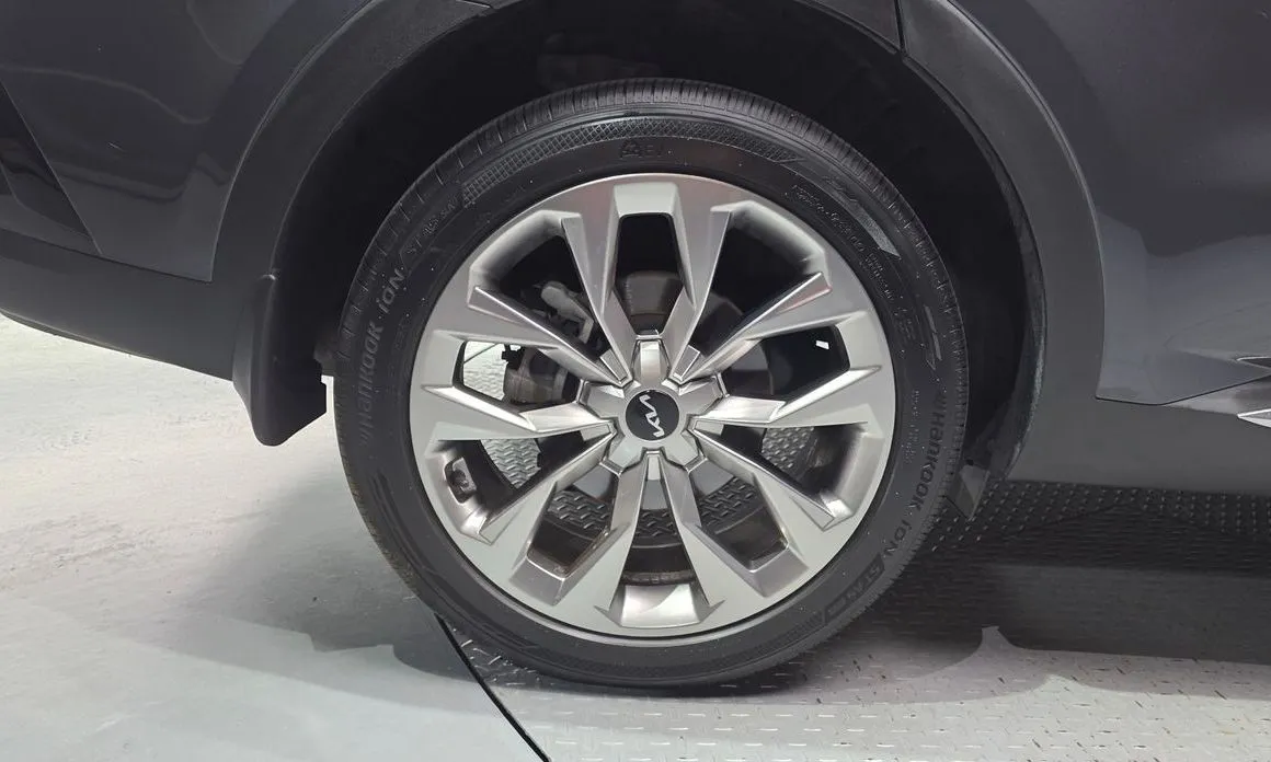 Kia Sorento — фото 5