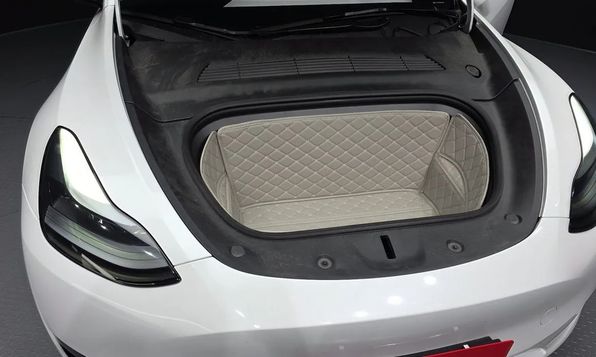 Tesla Model Y — фото 8