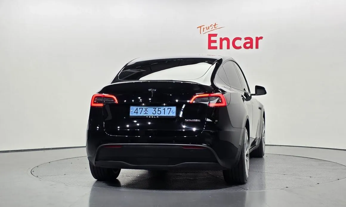 Tesla Model Y — фото 4