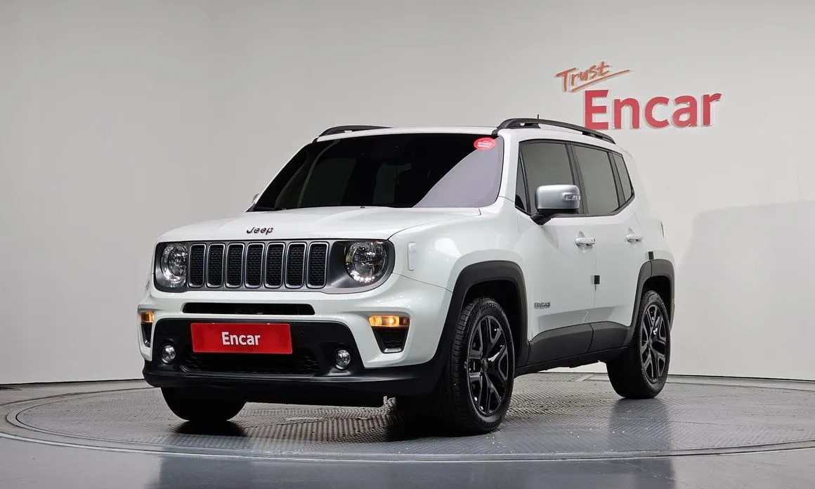 Jeep Renegade — фото 1