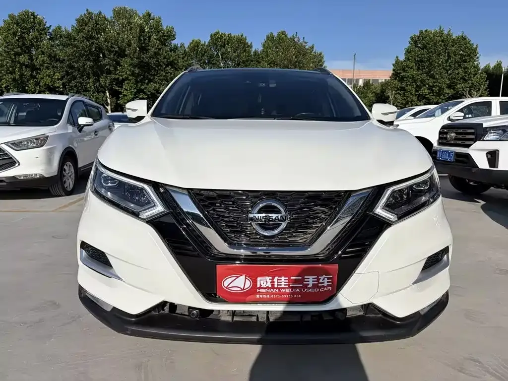 Nissan Qashqai — фото 10