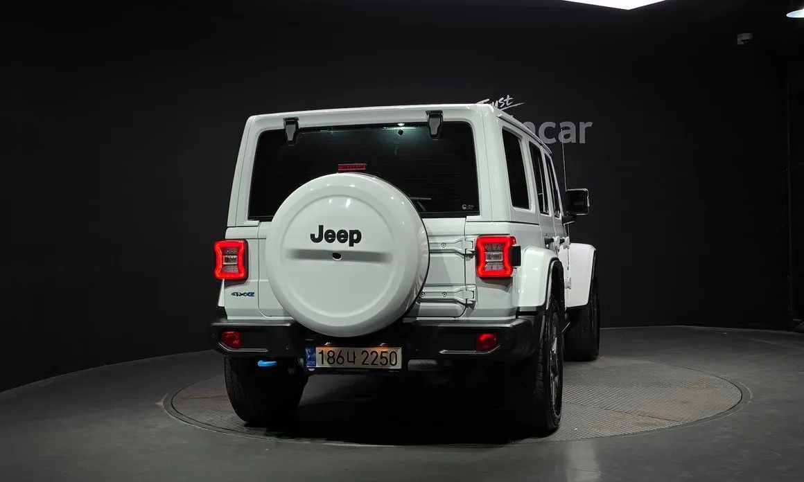Jeep Wrangler — фото 2