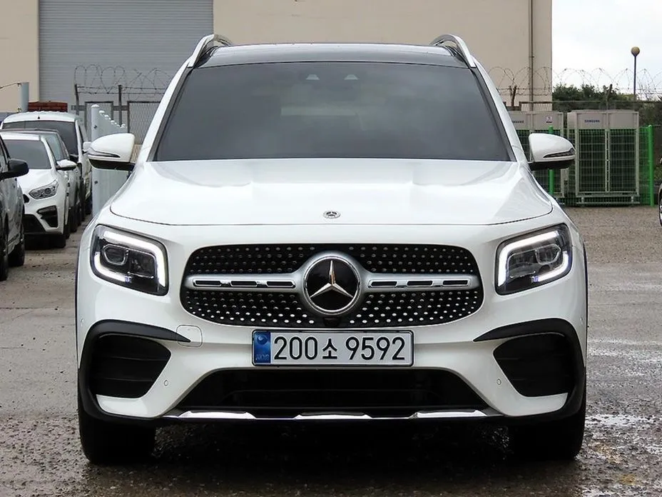 Mercedes-Benz GLB-Class — фото 1