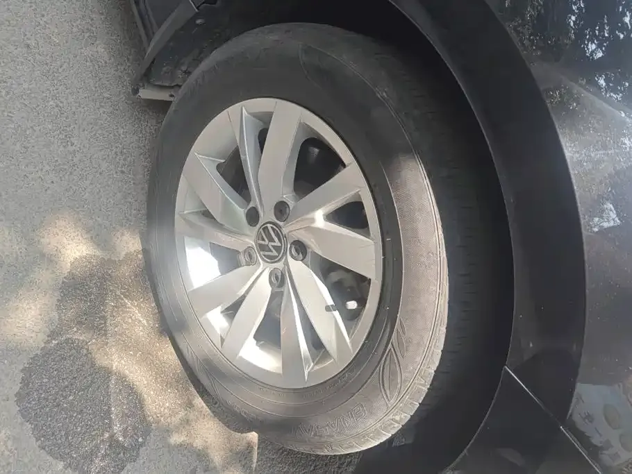 Volkswagen Passat — фото 4