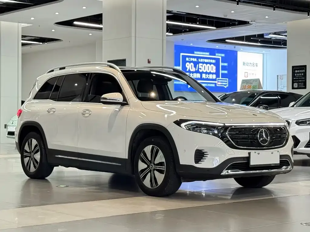Mercedes-Benz EQB — фото 4