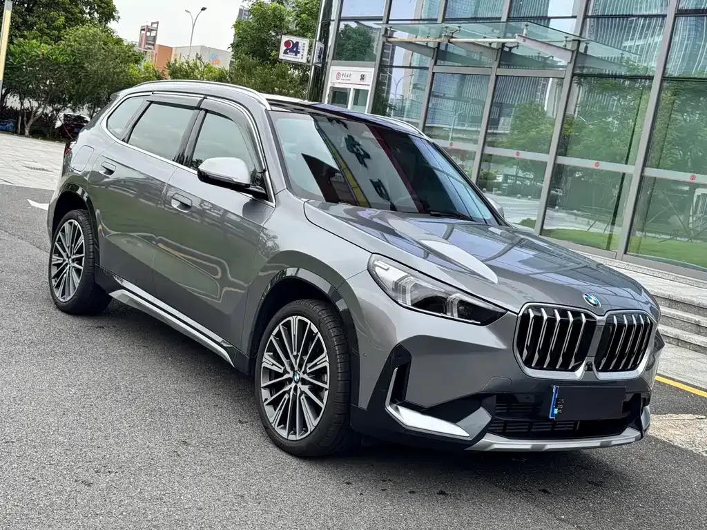 BMW X1 — фото 10
