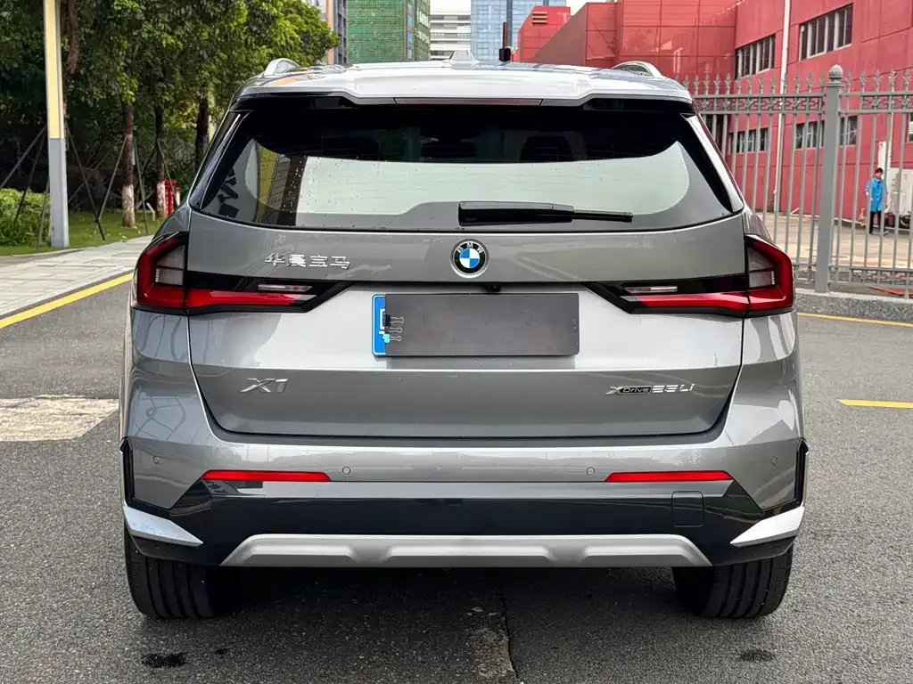 BMW X1 — фото 2