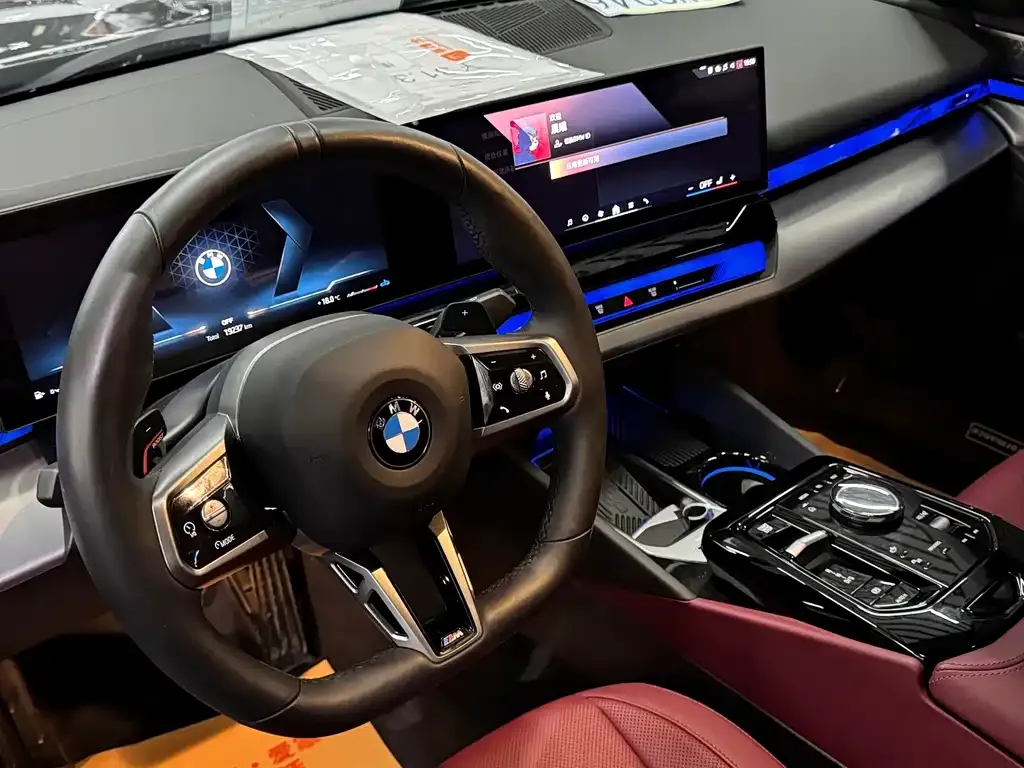 BMW 5 Series — фото 10