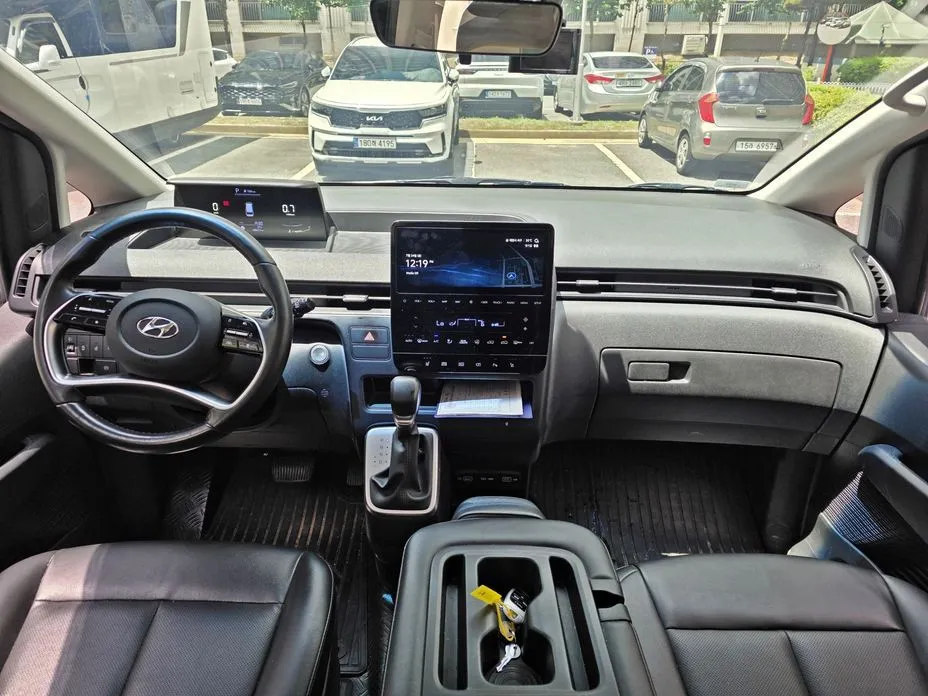 Hyundai Staria — фото 2