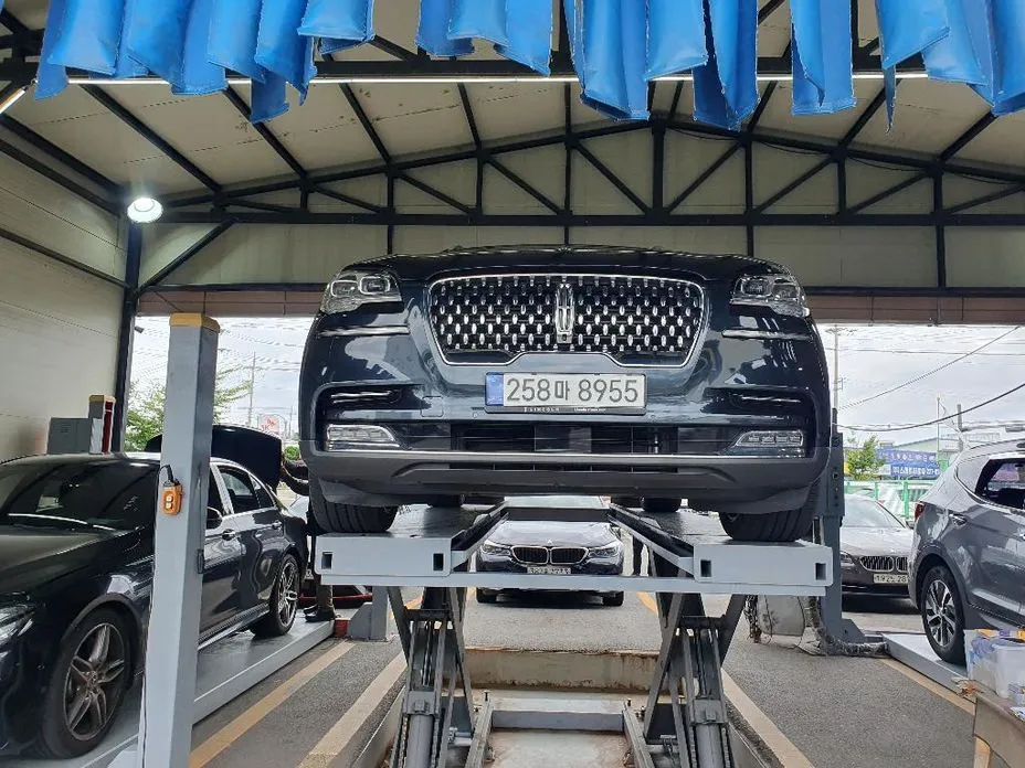 Lincoln Aviator — фото 1
