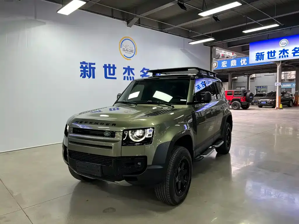 Land Rover Defender — фото 1