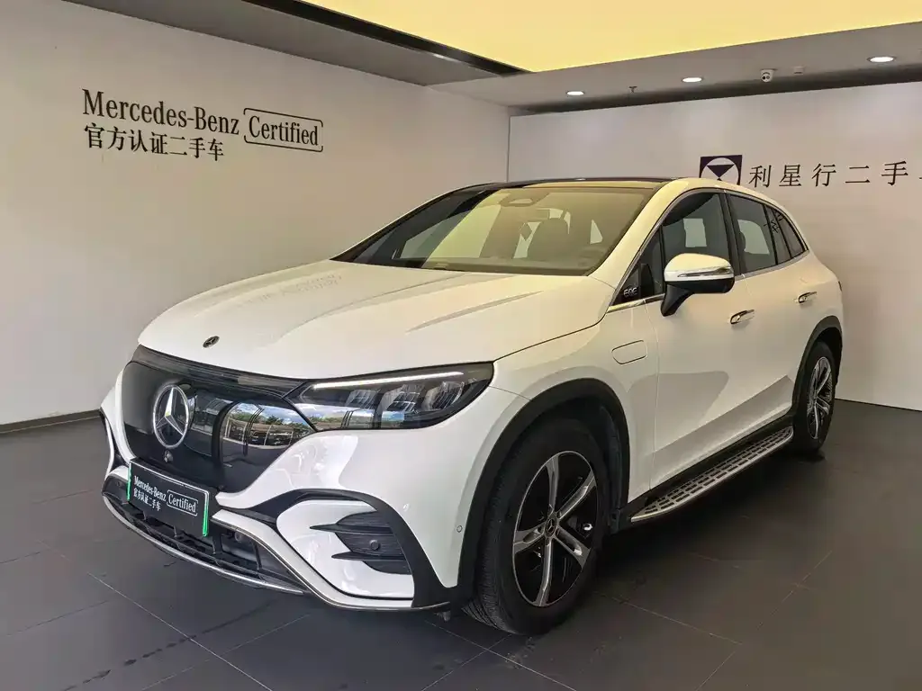 Mercedes-Benz EQE SUV — фото 1