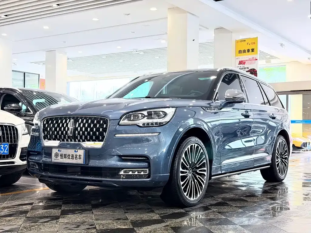 Lincoln Aviator — фото 1