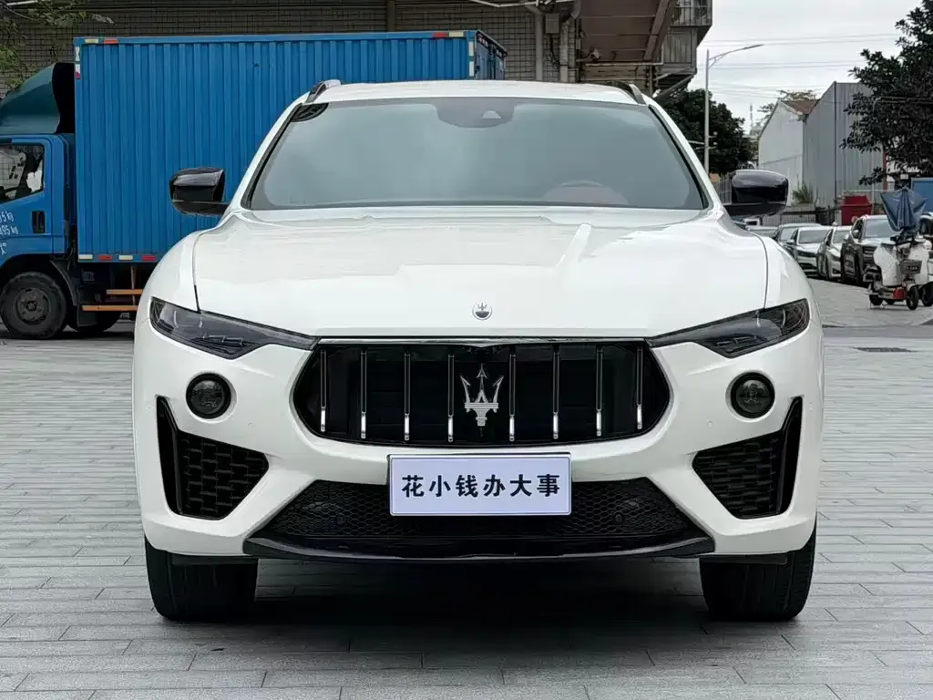 Maserati Levante — фото 5