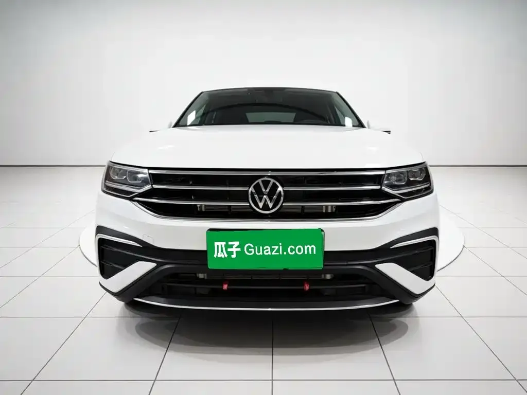 Volkswagen Tiguan L — фото 3