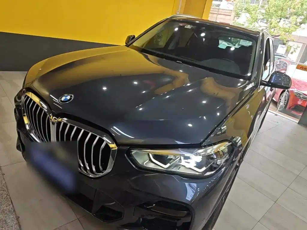 BMW X5 (Import) — фото 1