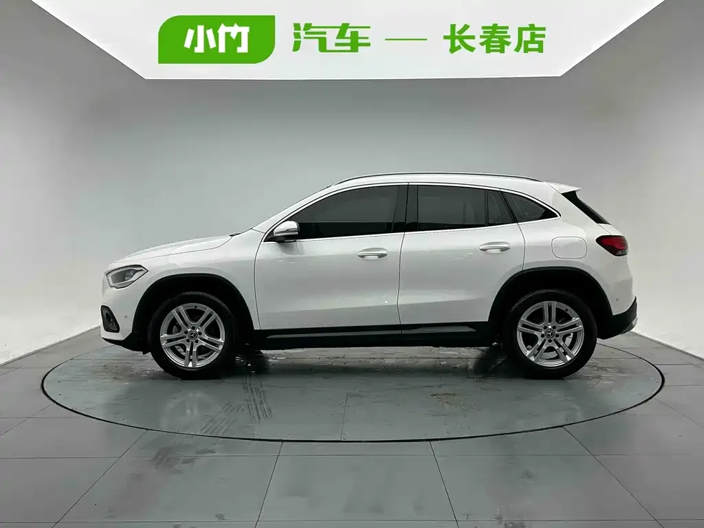 Mercedes-Benz GLA — фото 7