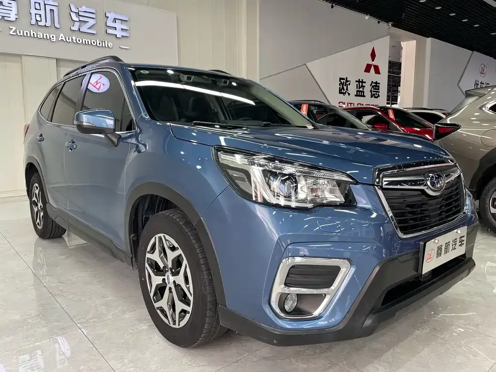 Subaru Forester — фото 5