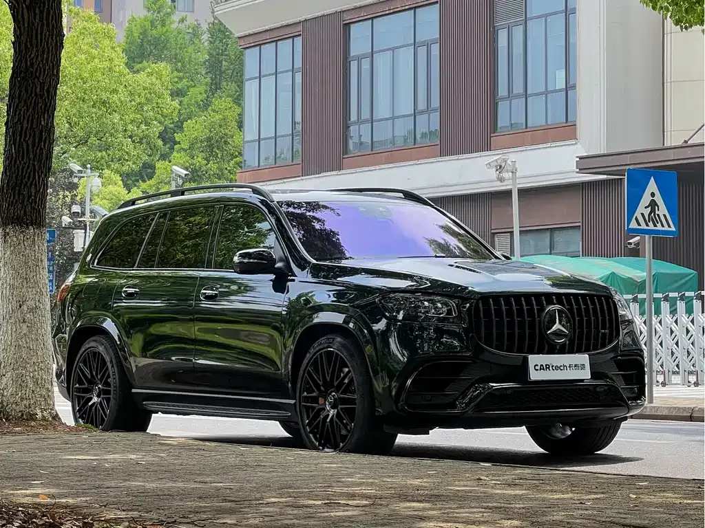 Mercedes-Benz GLS AMG — фото 6