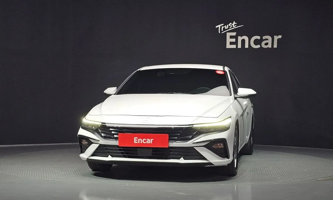 Hyundai AVANTE — фото 2