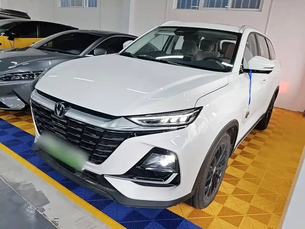 Changan CS75 — фото 1