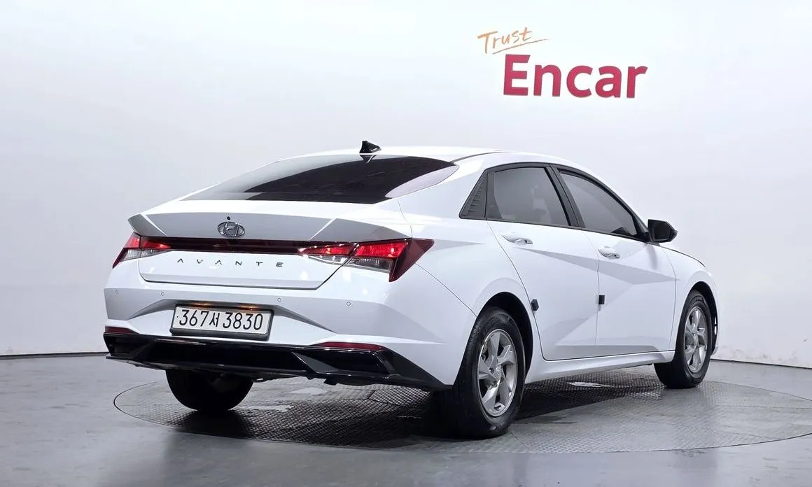 Hyundai AVANTE — фото 5