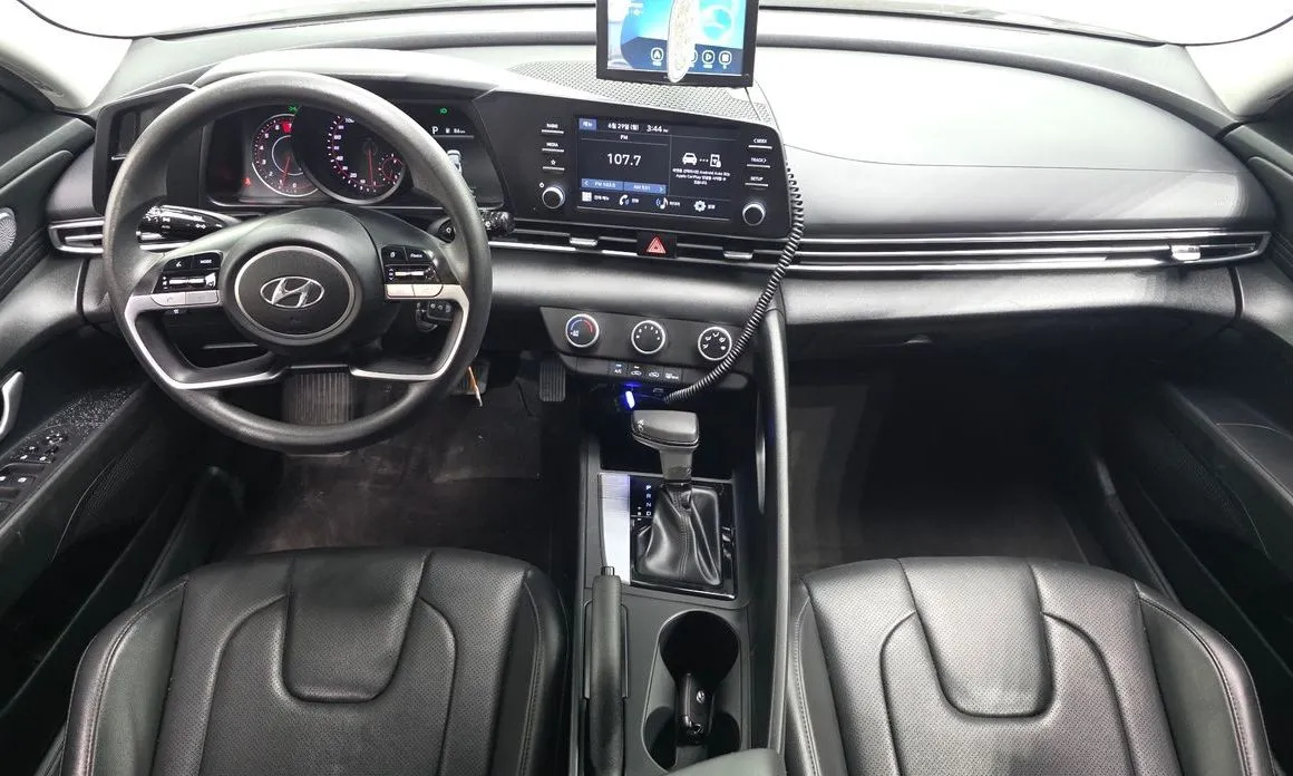 Hyundai AVANTE — фото 10
