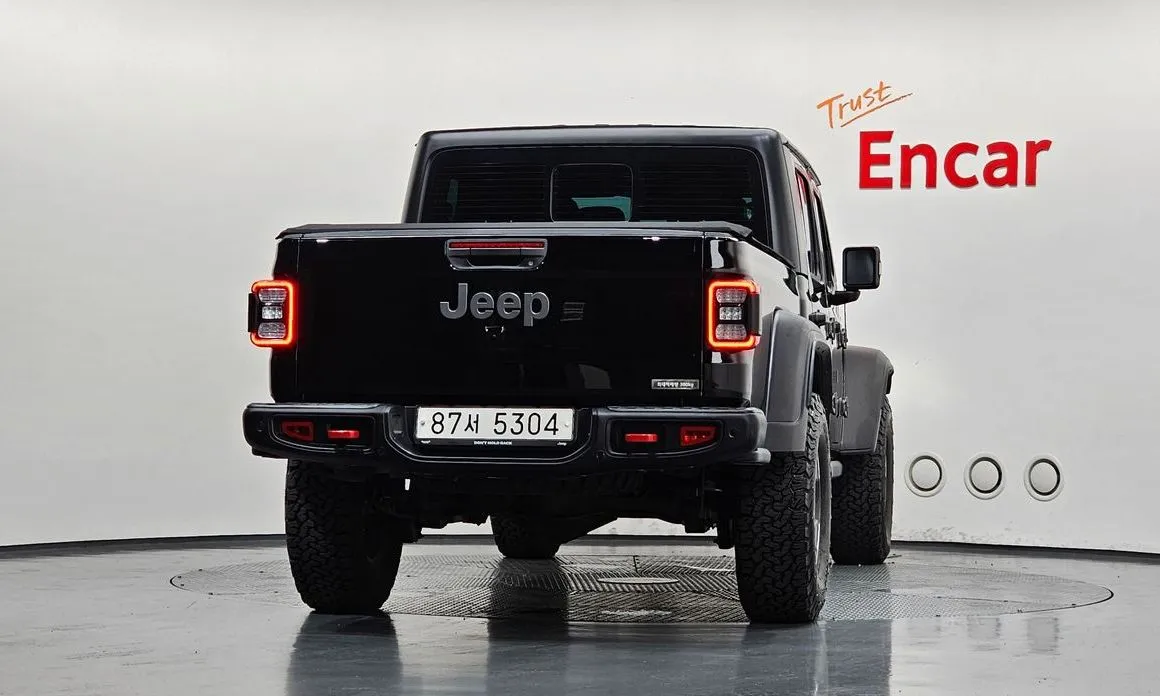 Jeep Gladiator — фото 9