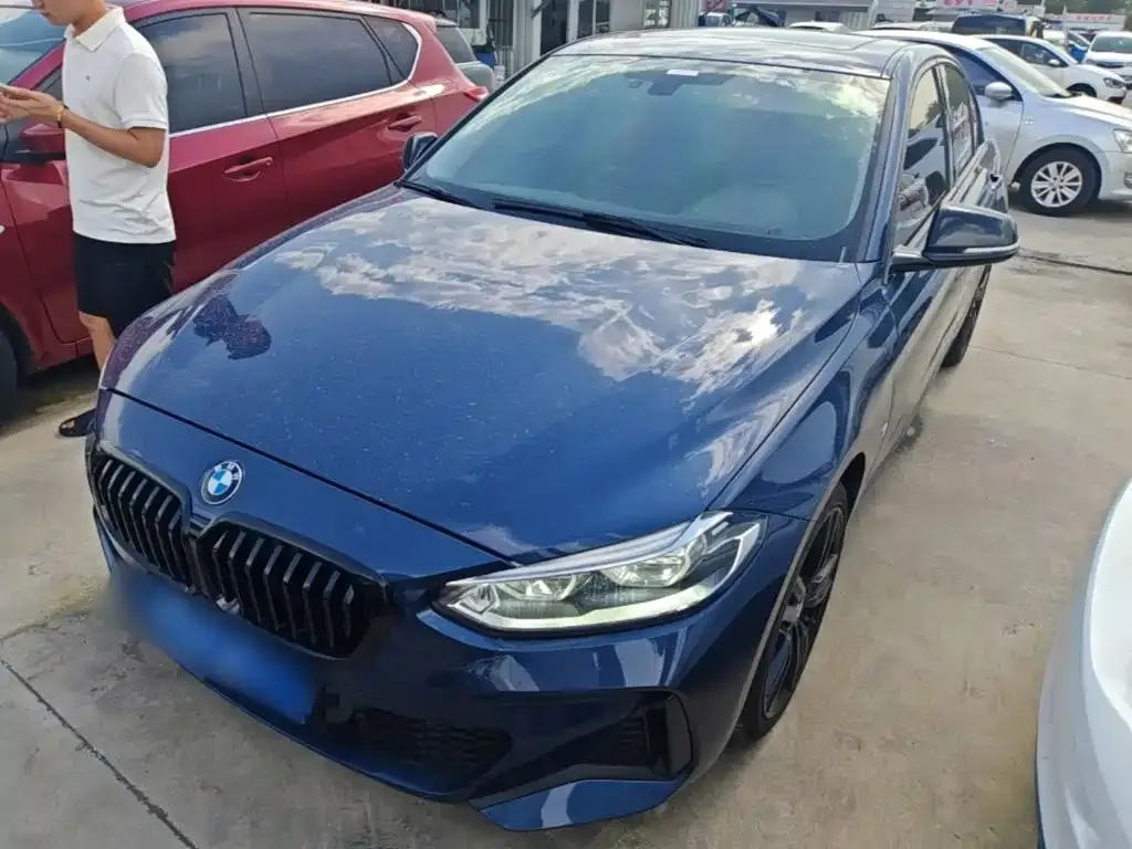BMW 1 Series — фото 1